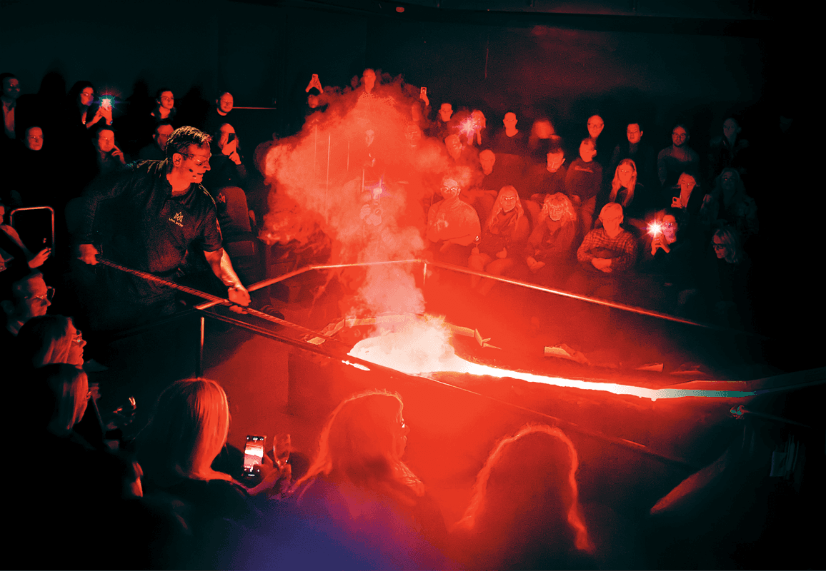 Lava Show Vík
