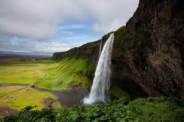 Seljalandsfoss Waterfall