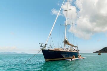 Peregrino anclado en Arthur Bay