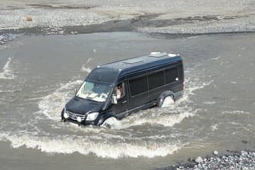 River crossing Krossa