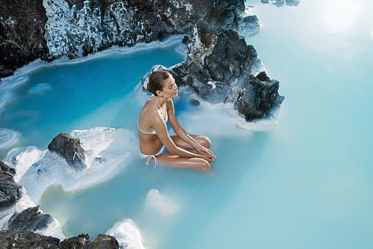 Blue Lagoon, Admisión Premium incluida y traslado privado en una nueva clase V de Mercedes Benz