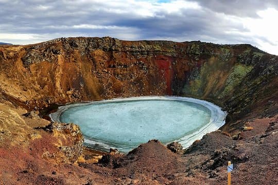 Golden Circle and Kerid Volcanic Crater Small-Group Day Tour
