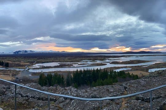 Tour privado guiado del círculo dorado con lugares ocultos en Islandia