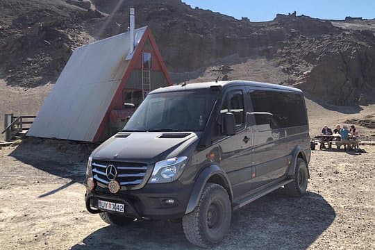 アークレイリからのアスキャ カルデラとビティ クレーター 4x4 ツアー