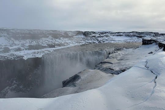 4x4 MiniBus Tour Lake Myvatn, Dettifoss,Selfoss, Godafoss and Nature Baths