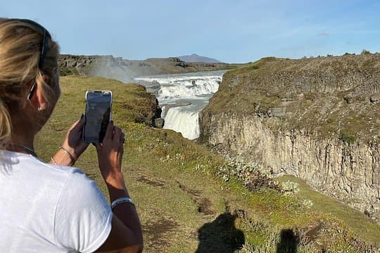 Private Guided Tour Golden Circle & Friðheimar Greenhouse Iceland