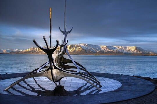 5-Day Iceland Adventure: Blue Lagoon, Golden Circle & South Coast