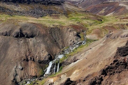Private Tour in Reykjavik Hiking and Lunch Picnic (1 - 7 pax)