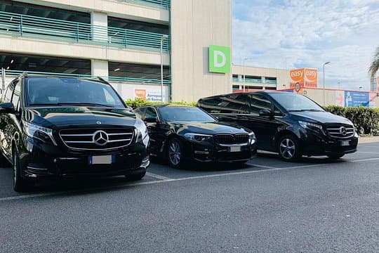 Keflavik Airport (KEF) to Grindavík - Arrival Private Transfer