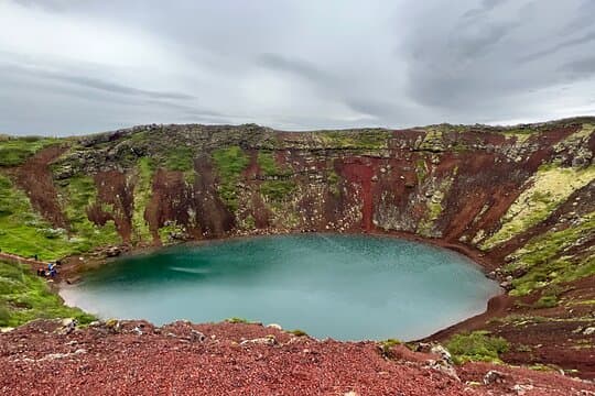 Golden Circle with Hot Spring Bakery and Tomato Farm Private Tour
