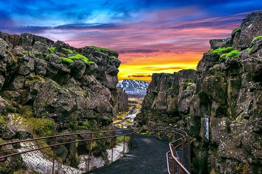 Golden Circle Direct: Geysir, Gullfoss & Þingvellir Day Tour