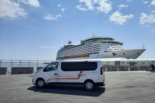 Private Transfer from Skarfabakki Port to Keflavik Airport (KEF)