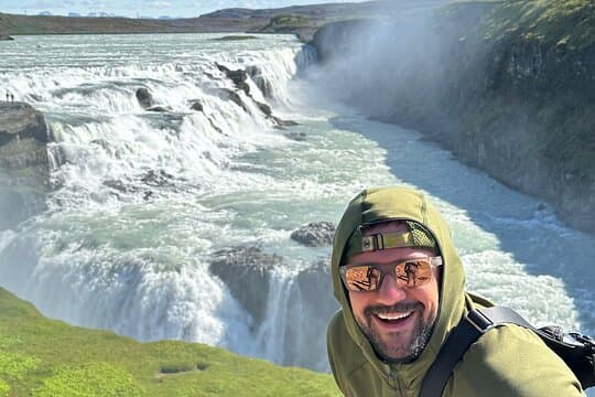 Private Golden Circle tour + Hidden Gems of Iceland