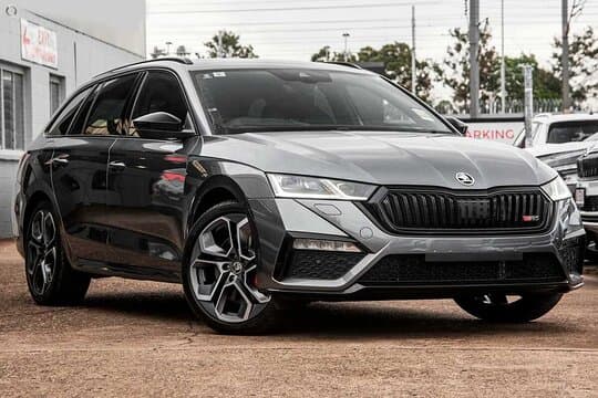 Private Transfer from Reykjavik to Reykjavik Airport KEF by Sedan