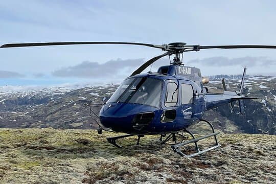 Glacier Edge Helicopter Tour with Landing from Skaftafell