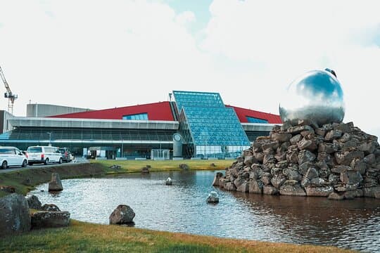 Keflavik to Reykjavik One-Way Private Transfer