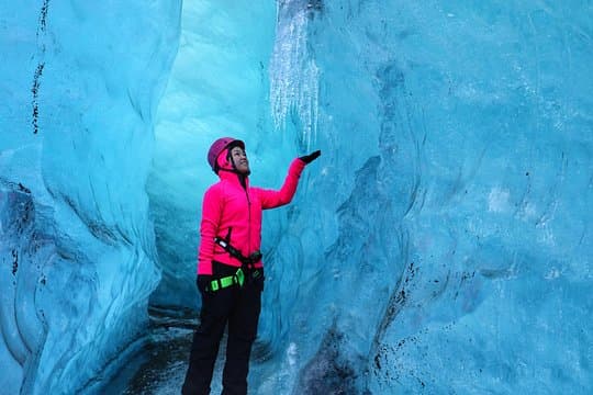 Private Blue Ice Cave Tour (from Jokulsarlon) Small Group Tour