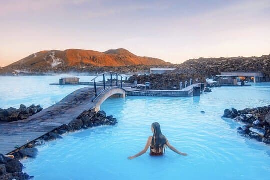 Private Transfer Between Keflavik & Reykjavik via Blue Lagoon