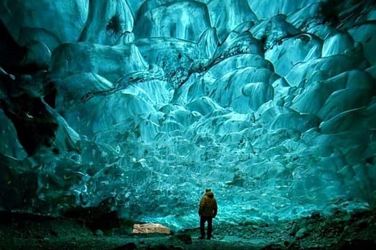Small-Group Ice Cave Tour from Jökulsárlón