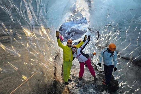 3 Hours Katla Ice Cave Tour/Meet in Vík