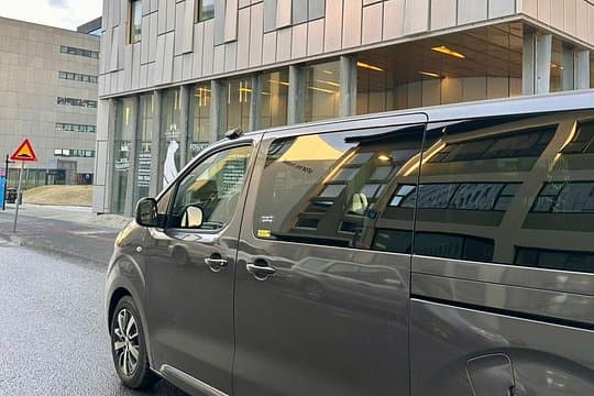 Keflavik Airport To Skarfabakki Harbour Private Transportation