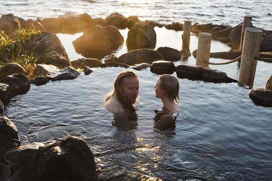 Hvammsvik Hot Springs Visita de 3 horas: Traslado privado de ida y vuelta
