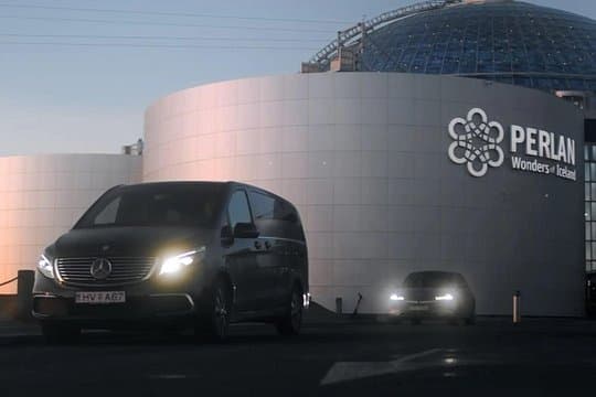 Private 9 Hour Airport Transfer and Tour