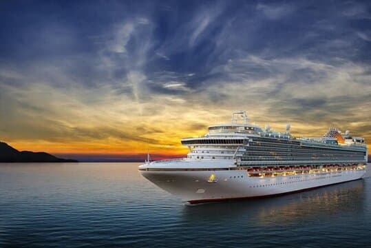 Private Transfer from Reykjavik Cruise Port to Keflavik Airport