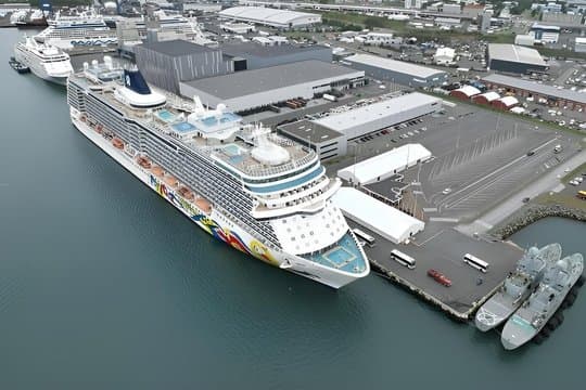 Cruise Port Private Transfer to Keflavik Airport
