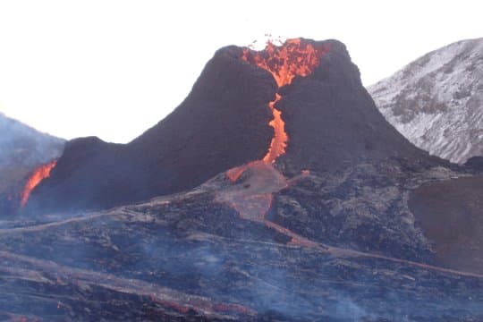 Reykjanes Geothermal, Volcanoes and Cliffs Small Group Tour