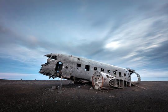 South Coast Highlights & DC-3 Plane Wreck Small-Group Tour