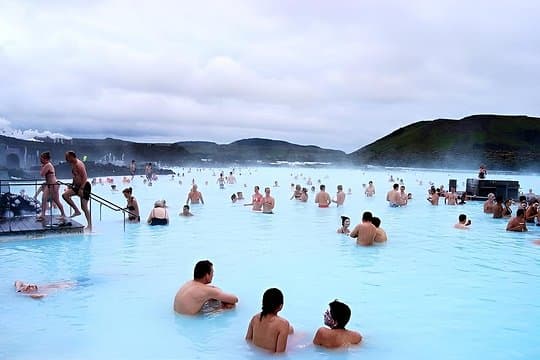 Private Reykjavik to KEF Airport Transfer with Blue Lagoon Stop