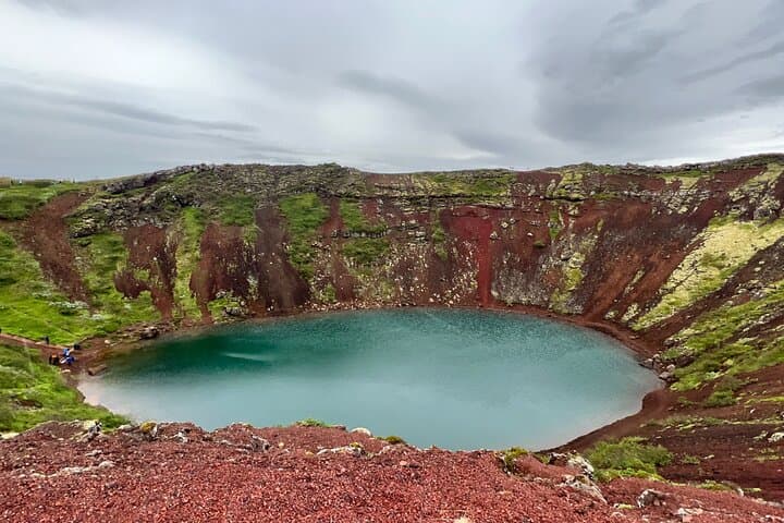 Golden Circle with Hot Spring Bakery and Tomato Farm Private Tour