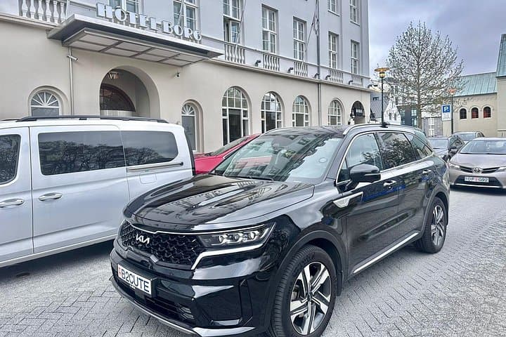 Private Transfer Reykjavik Domestic Airport To Keflavik Airport
