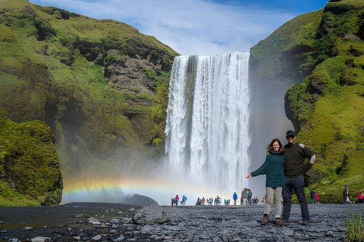 South Coast Adventure in Spanish: Small Group Tour from Reykjavik