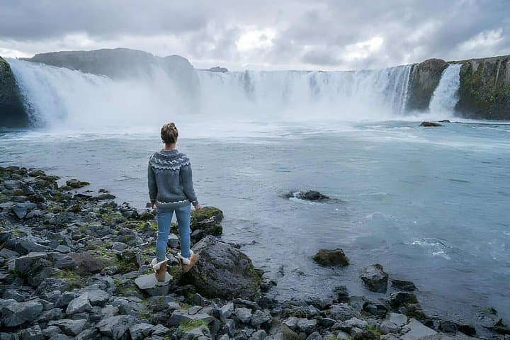 Akureyri Port: Small Group Godafoss and Laufas Turf House Tour