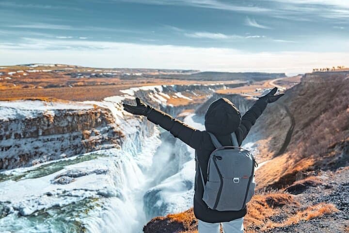 Golden Circle & Suprise Full Day Bus Tour guided in Chinese冰岛黄金圈与小惊喜中文一日团