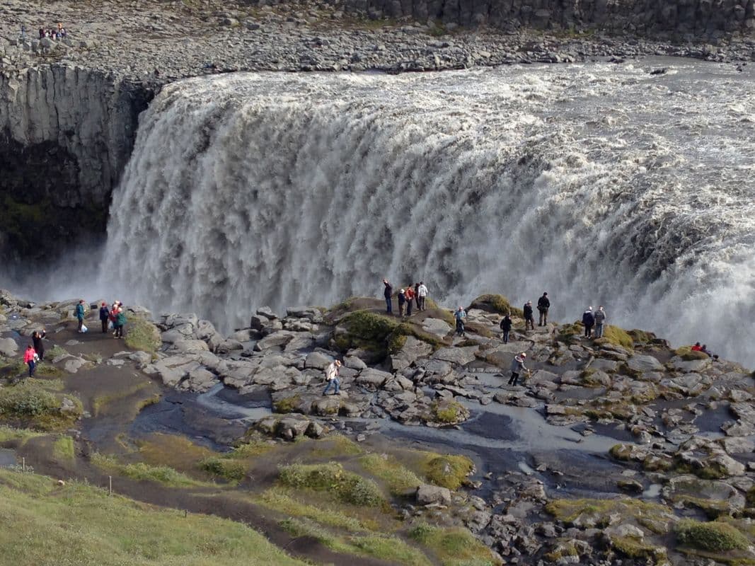 Lake Myvatn and Dettifoss Waterfall (from Lake Myvatn)
