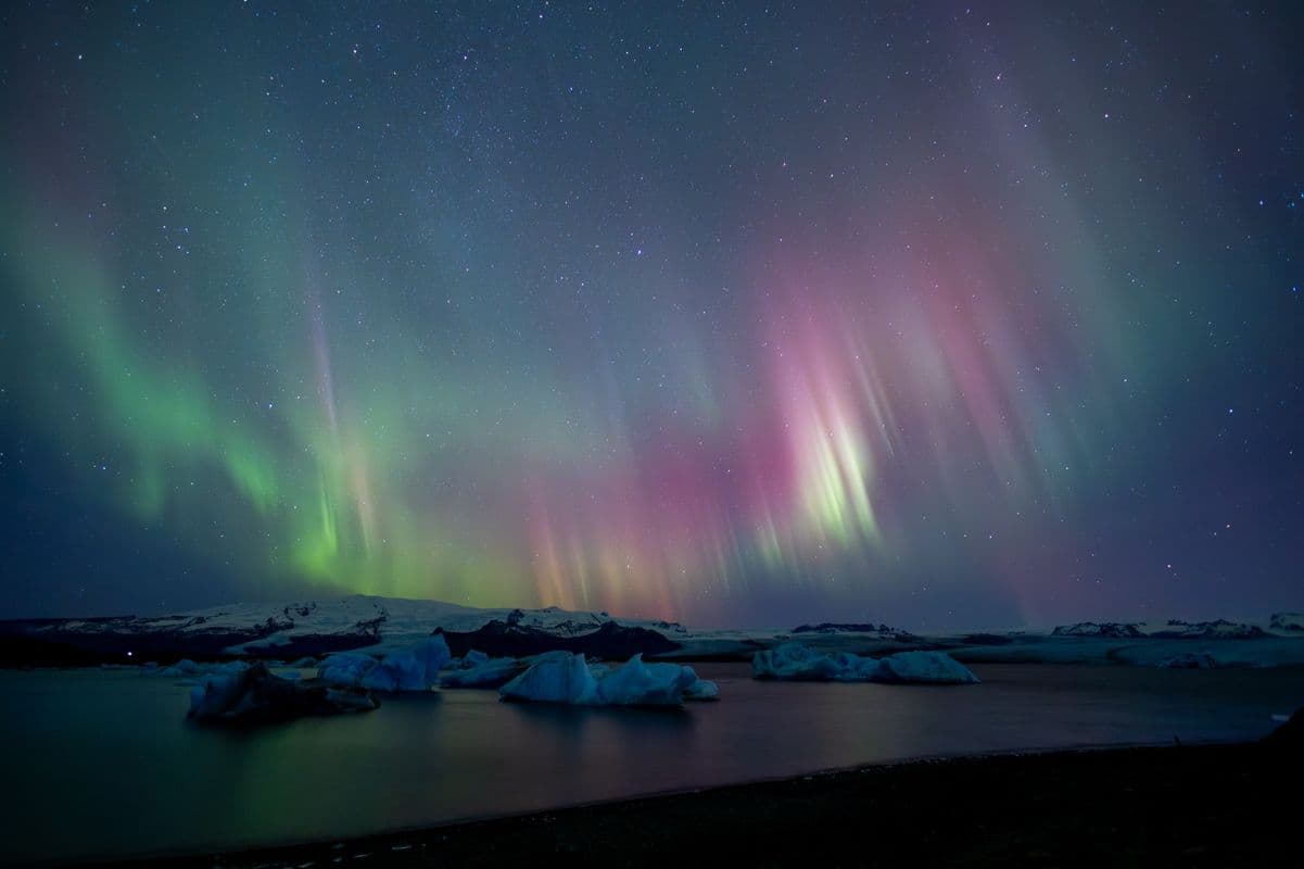 Northern Lights Chase from Glacier Lagoon