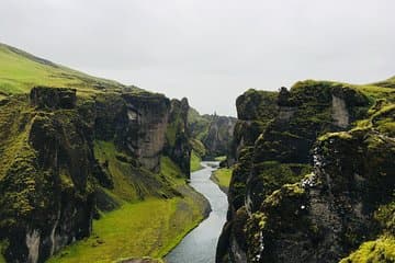 Fjadrargljufur Canyon