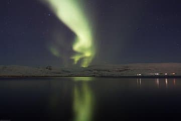 NorthernLights over Eyjafjordur water