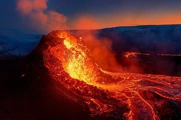 Video from the most recent eruption in Iceland at Fagradalsfjall, Fagradalseldar.