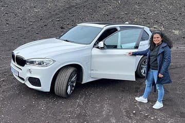 Private and comfortable drive-around in a BMW X5
