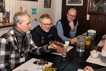 Our fun-loving and knowledgeable Guide from Your Friend in Reykjavik will provide you with additional little tips and facts about what you´r