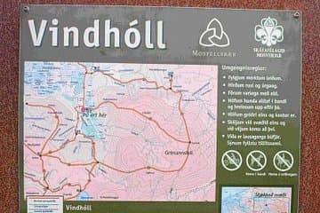 Sign at the start of the trail to Grimmannsfell - meeting point