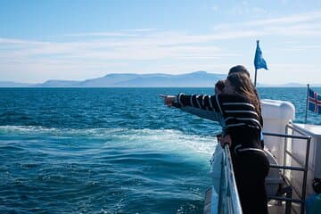 Pointing toward your next adventure.
