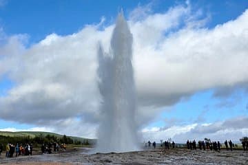 Strokkur spouting spring in Geysir geothermal area.