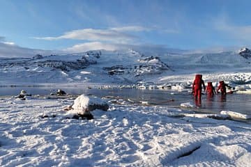 Breathtaking view during the Ice floating tour at Fjallsárlón glacier lagoon