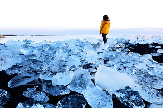 3-Day Private Golden Circle, South Coast & Diamond Beach Tour