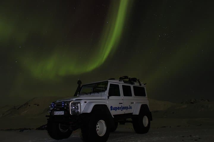 Private Guided Superjeep Northern Lights Hunt